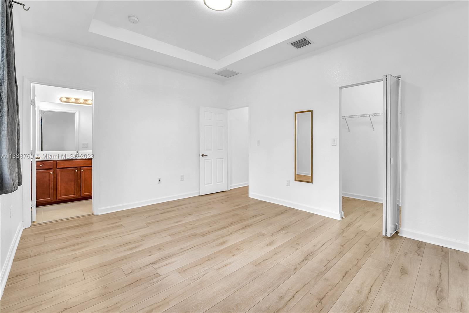 9271 W 32nd Ln Unit: 9271