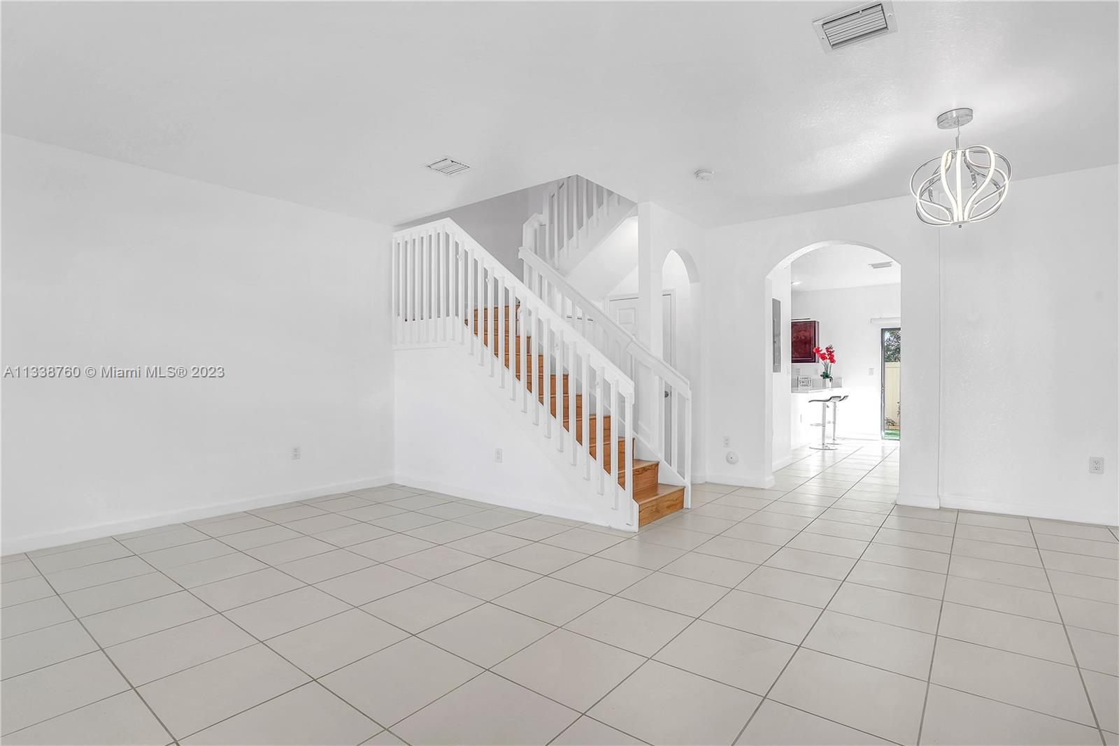 9271 W 32nd Ln Unit: 9271