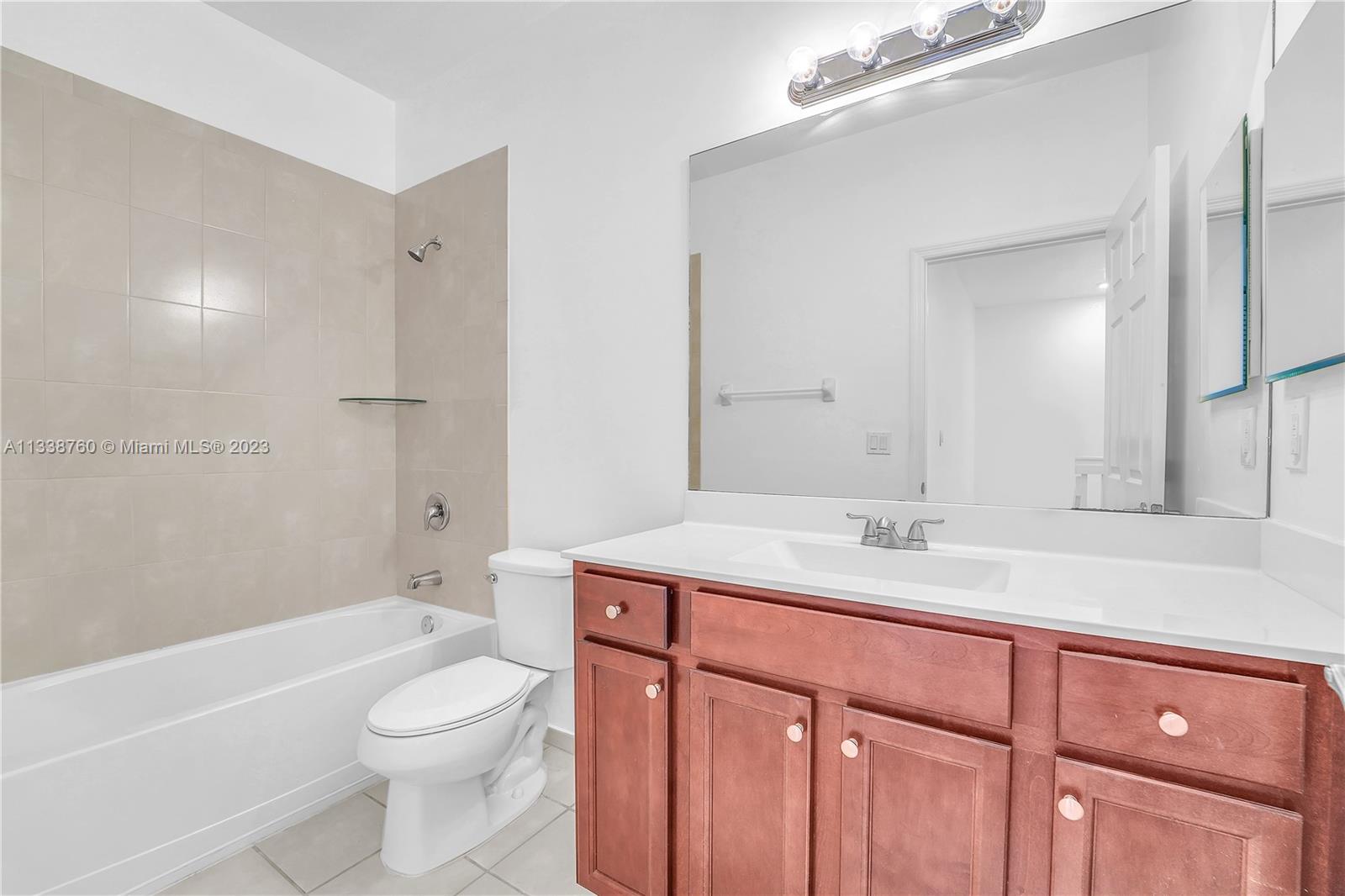 9271 W 32nd Ln Unit: 9271