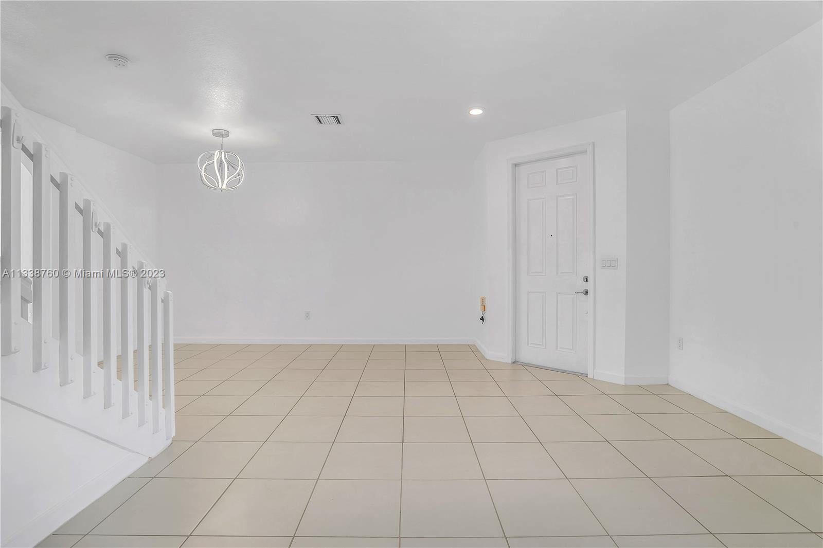 9271 W 32nd Ln Unit: 9271