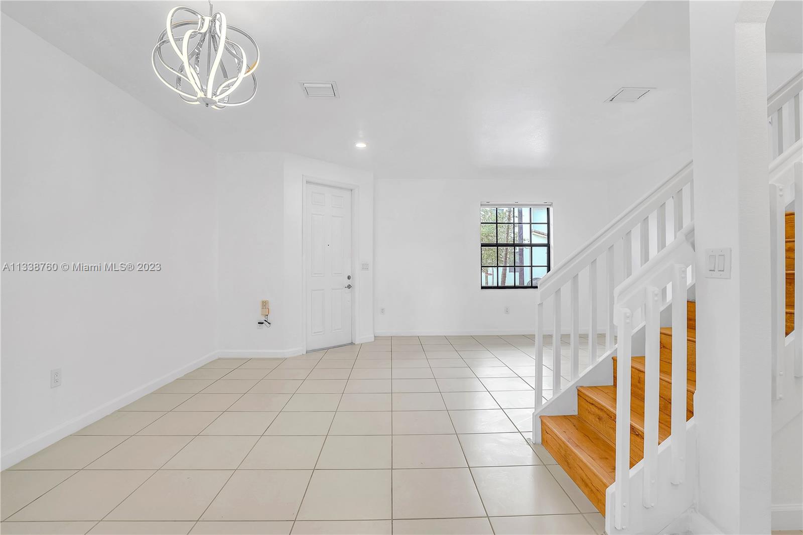 9271 W 32nd Ln Unit: 9271