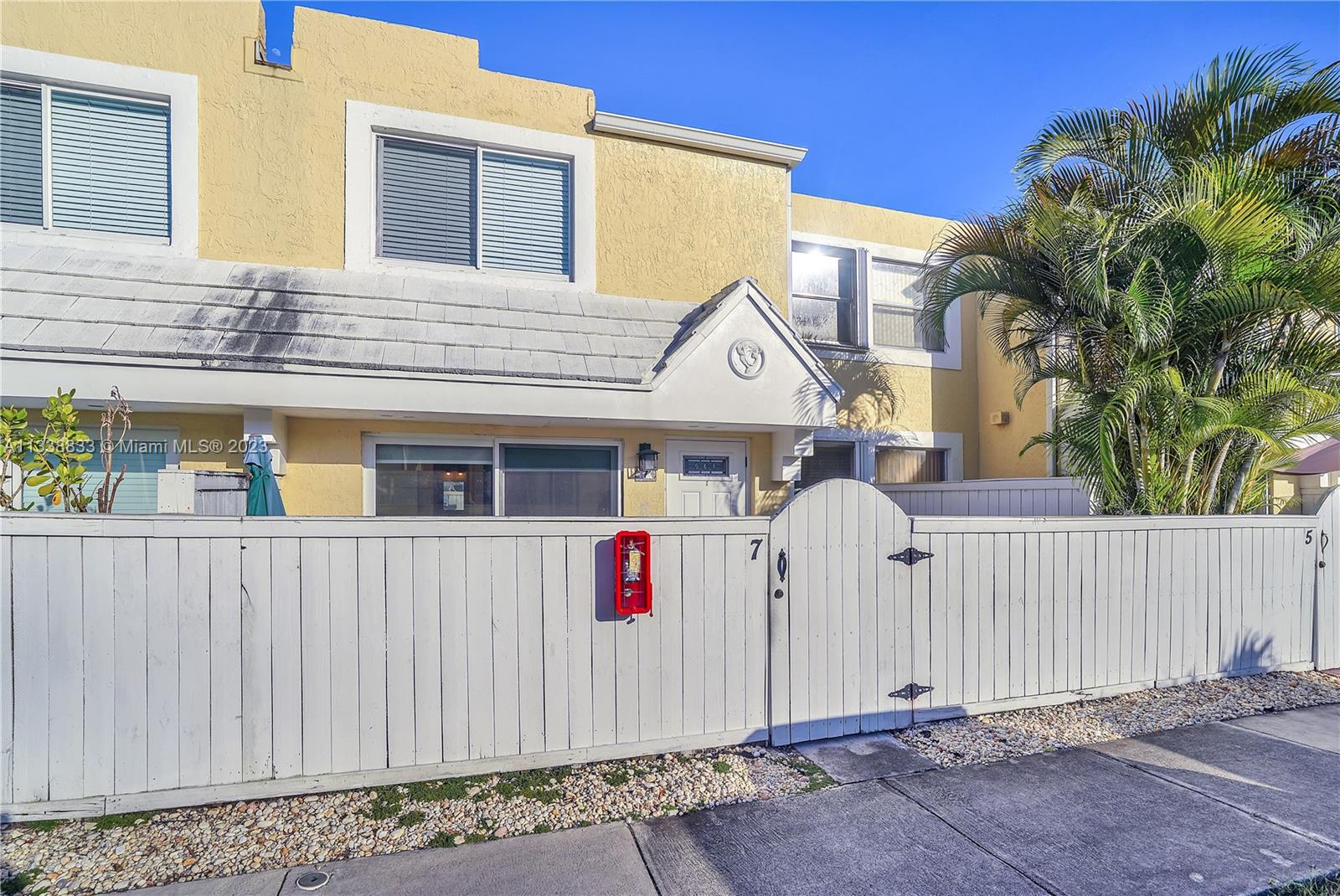4510 SW 68th Ct Cir Unit: 17-4