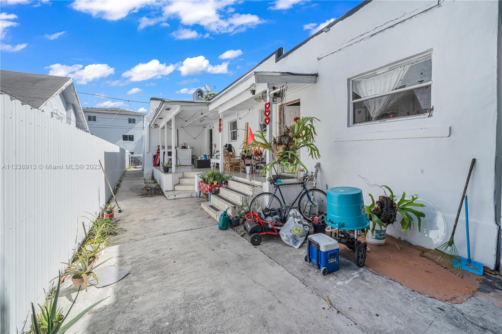 528 SW 14th Ave