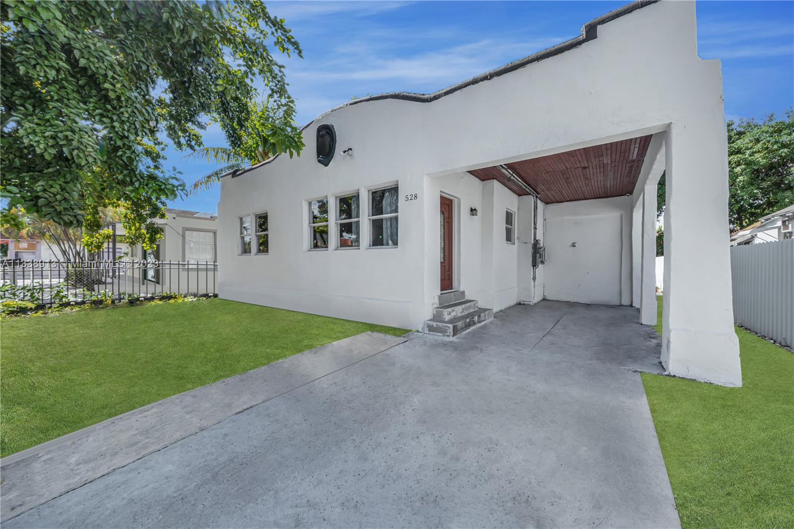 528 SW 14th Ave