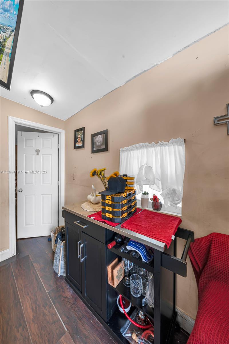 528 SW 14th Ave
