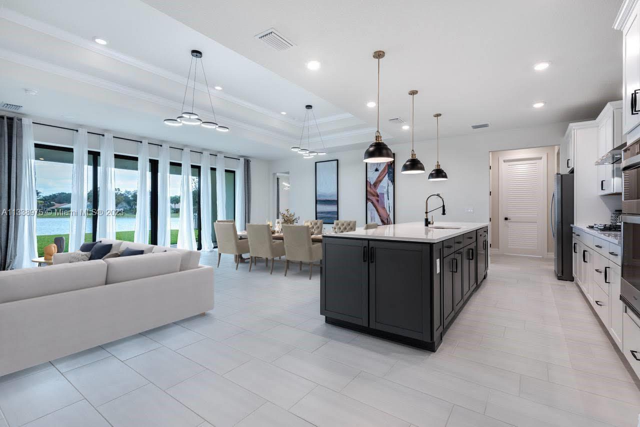 4549 W Pinehurst Trl