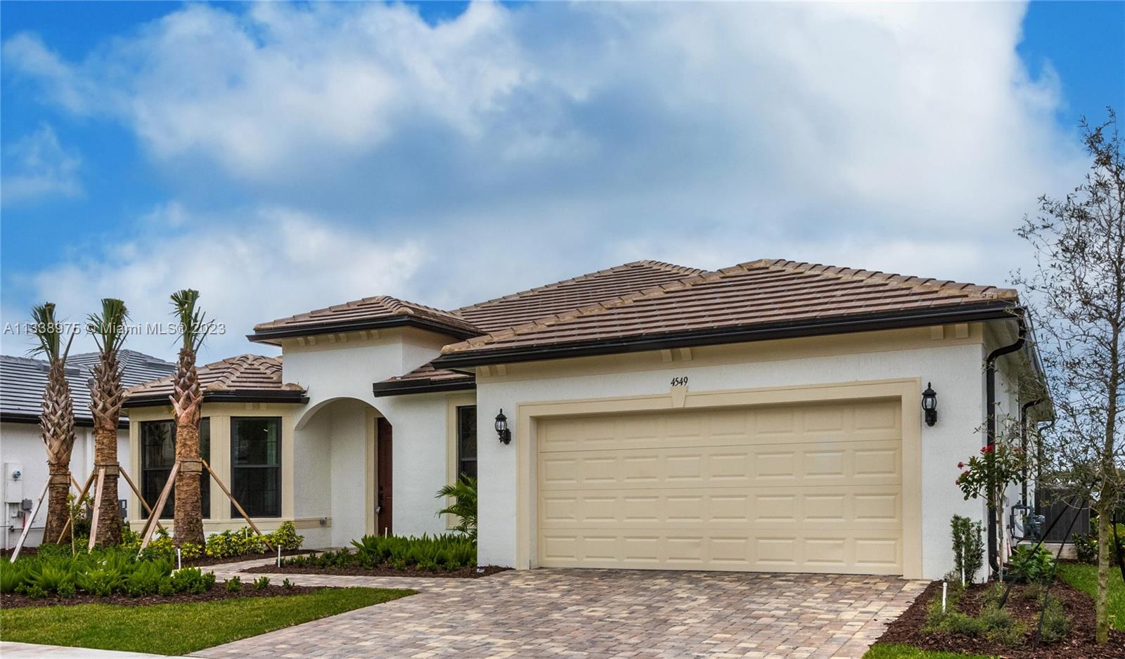 4549 W Pinehurst Trl