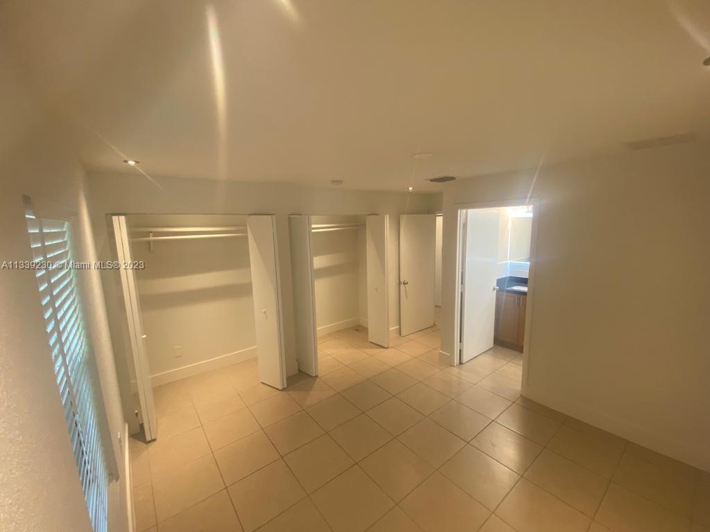 6734 NW 4th Ave Unit: 1