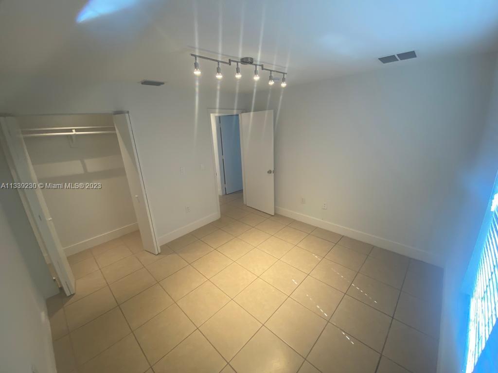 6734 NW 4th Ave Unit: 1