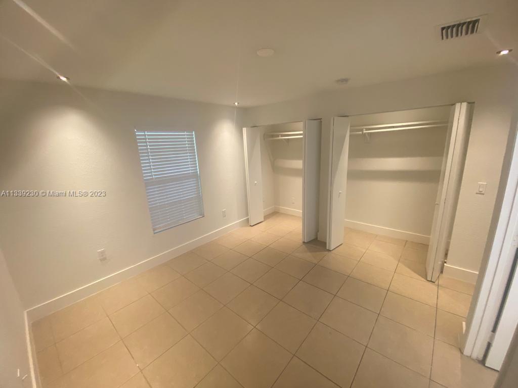 6734 NW 4th Ave Unit: 1