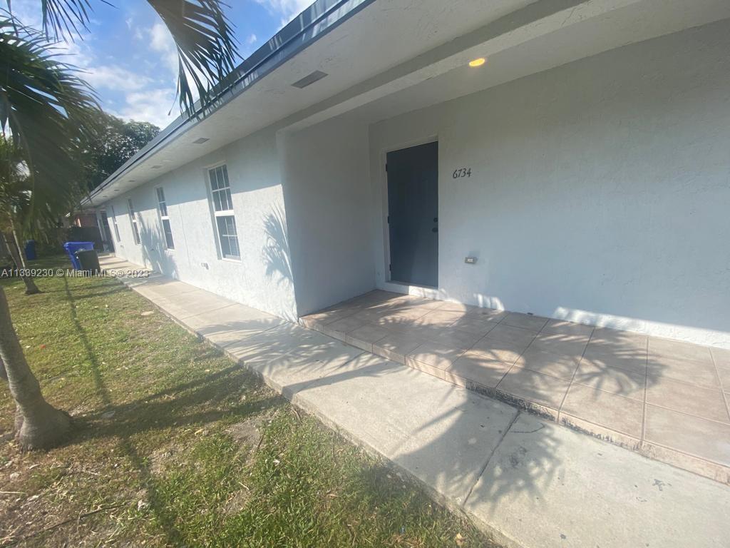 6734 NW 4th Ave Unit: 1
