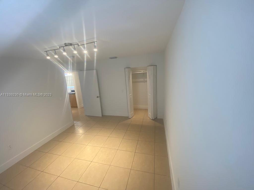 6734 NW 4th Ave Unit: 1