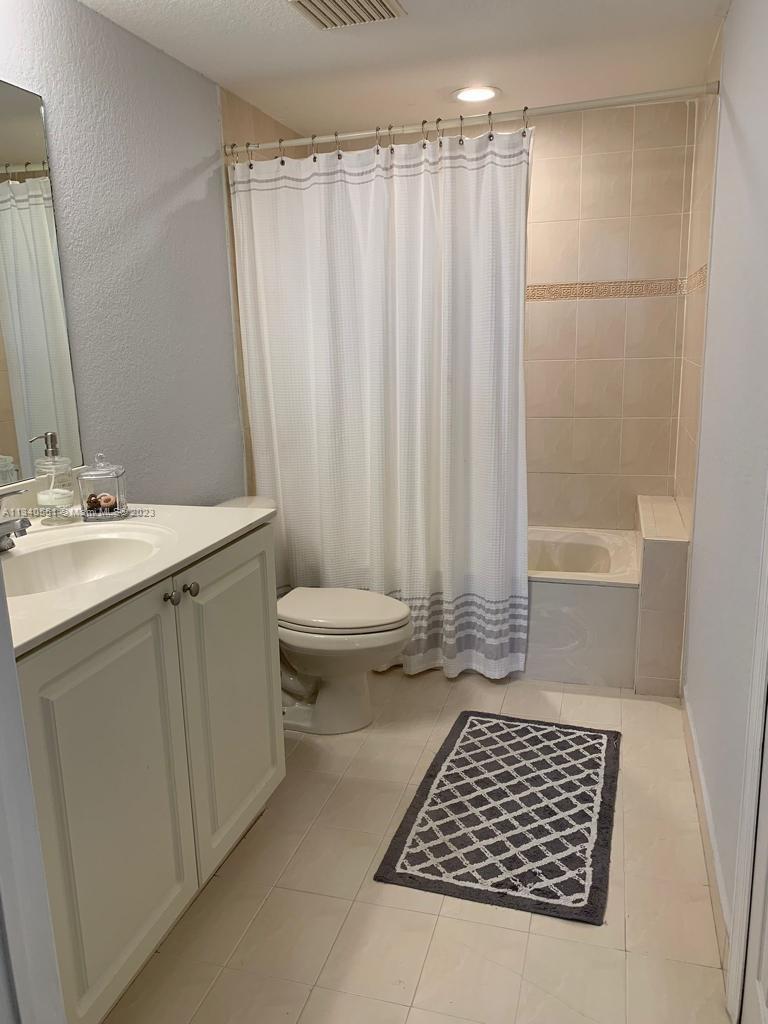 20950 SW 87th Ave Unit: 104