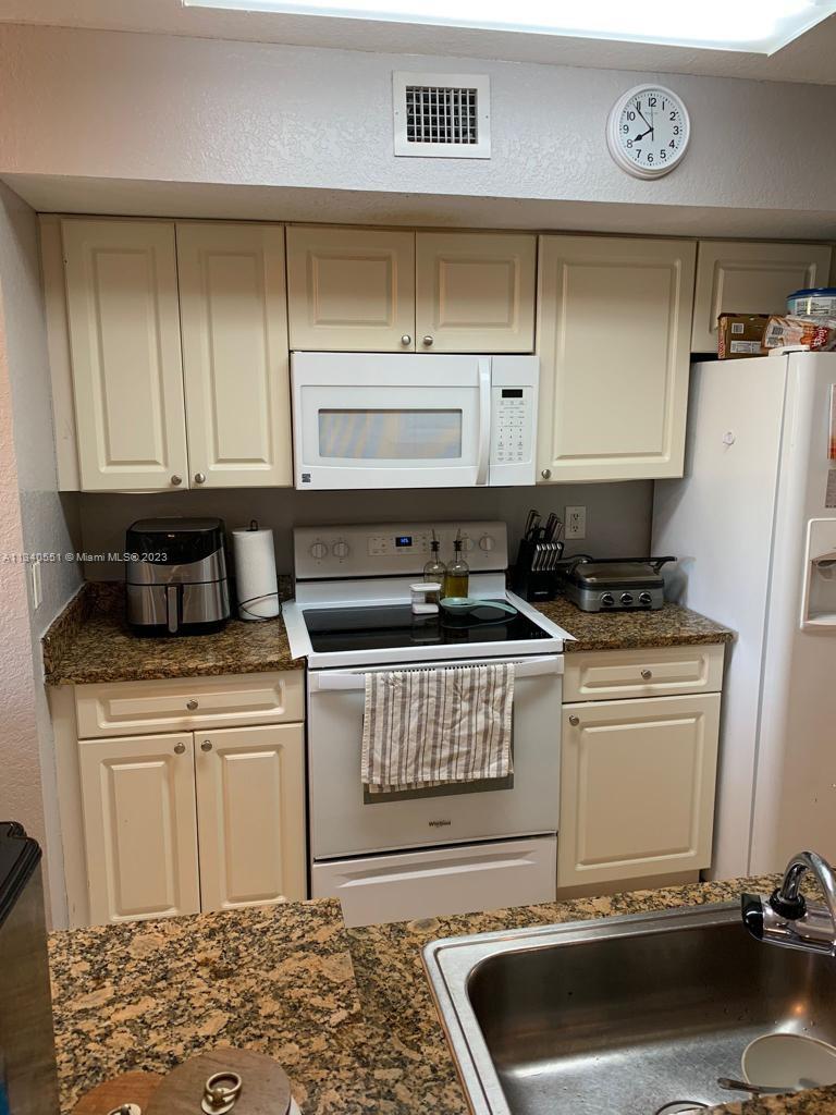 20950 SW 87th Ave Unit: 104