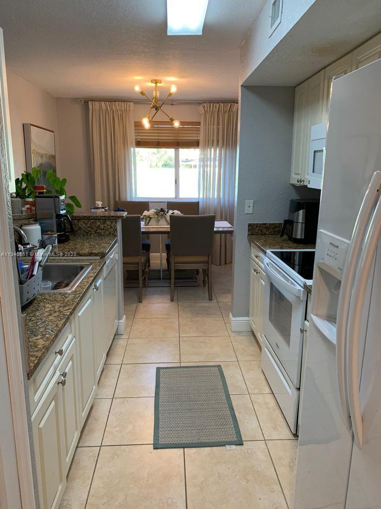 20950 SW 87th Ave Unit: 104