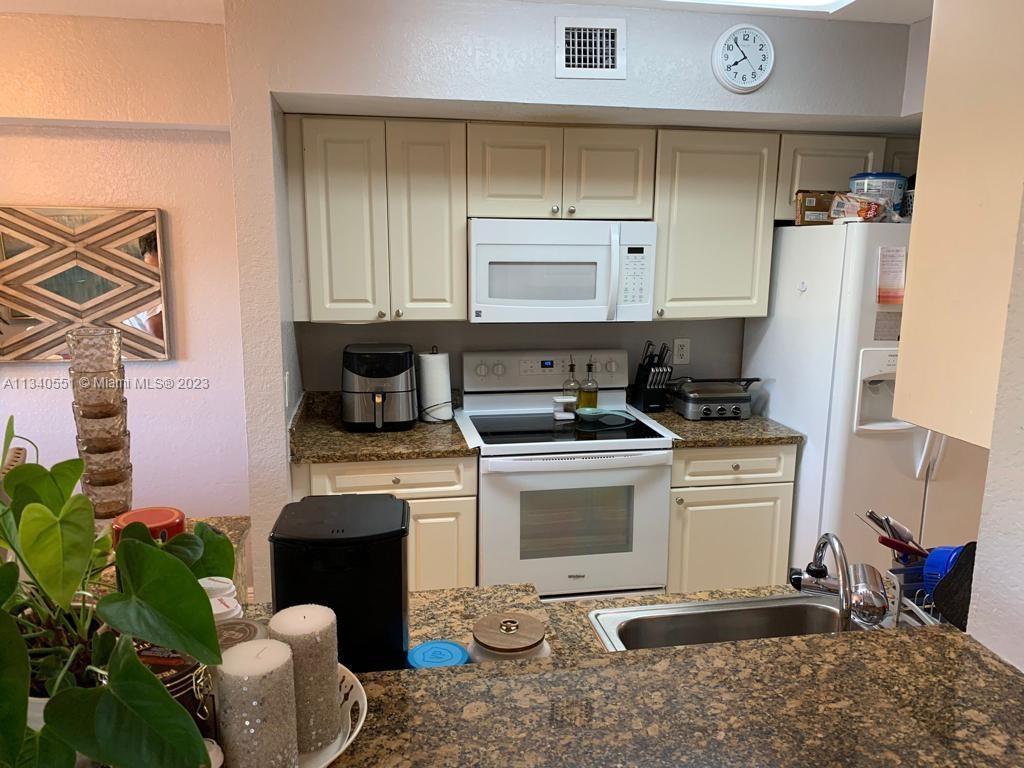 20950 SW 87th Ave Unit: 104