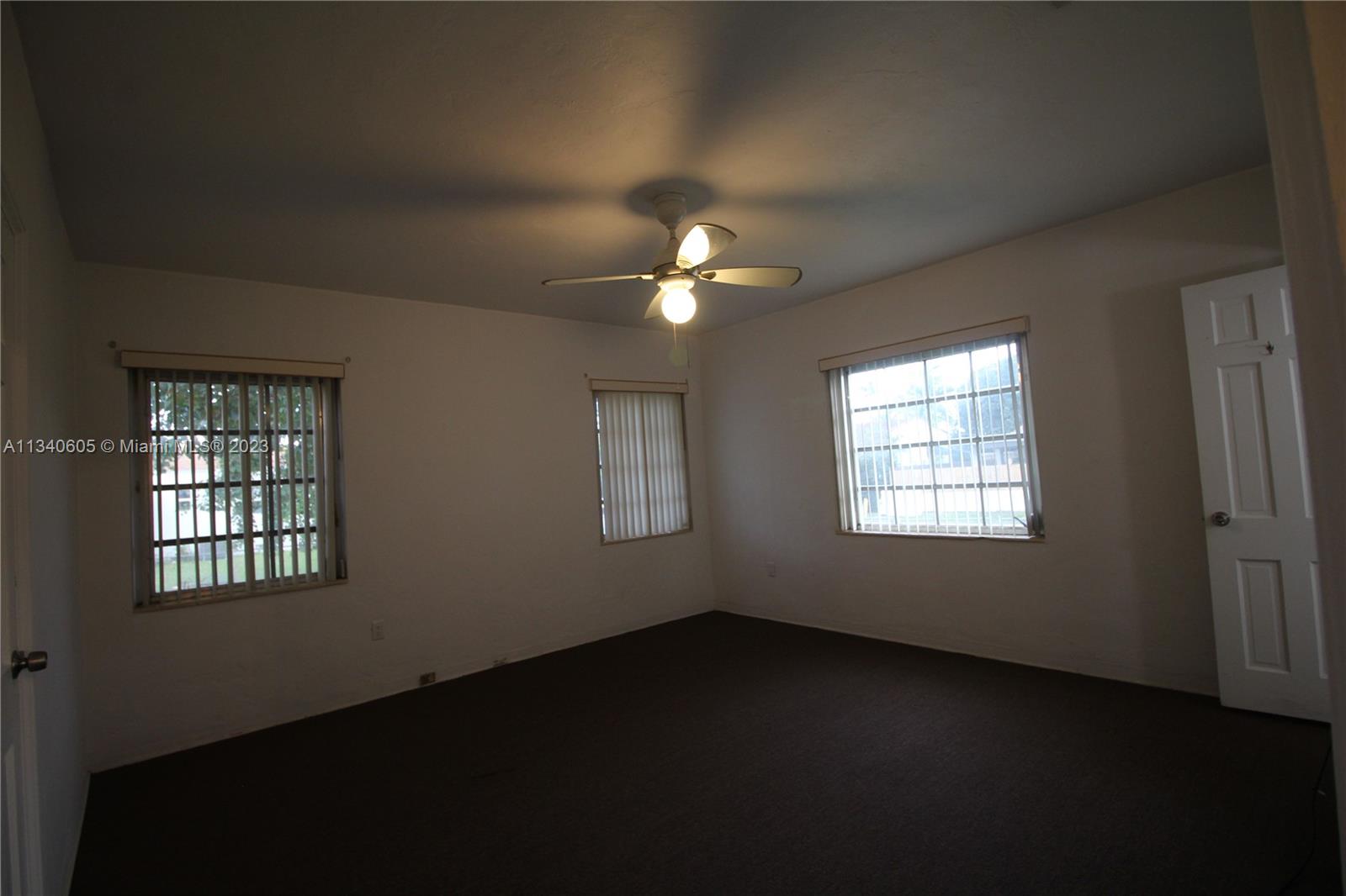 1937 SW 19th Ave Unit: 0