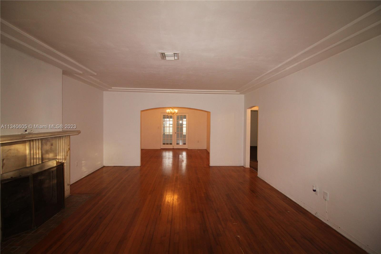 1937 SW 19th Ave Unit: 0