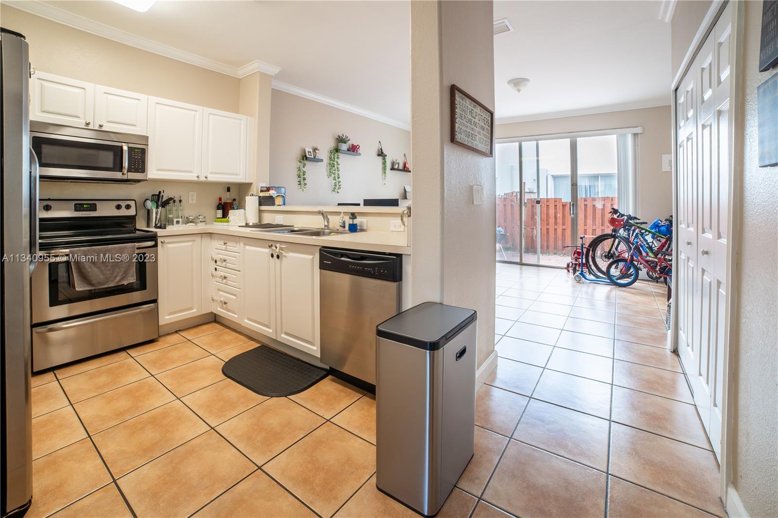 5580 NW 107th Ave Unit: 1204