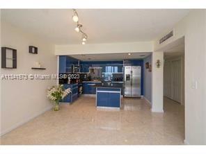 19370 COLLINS AV Unit: 811