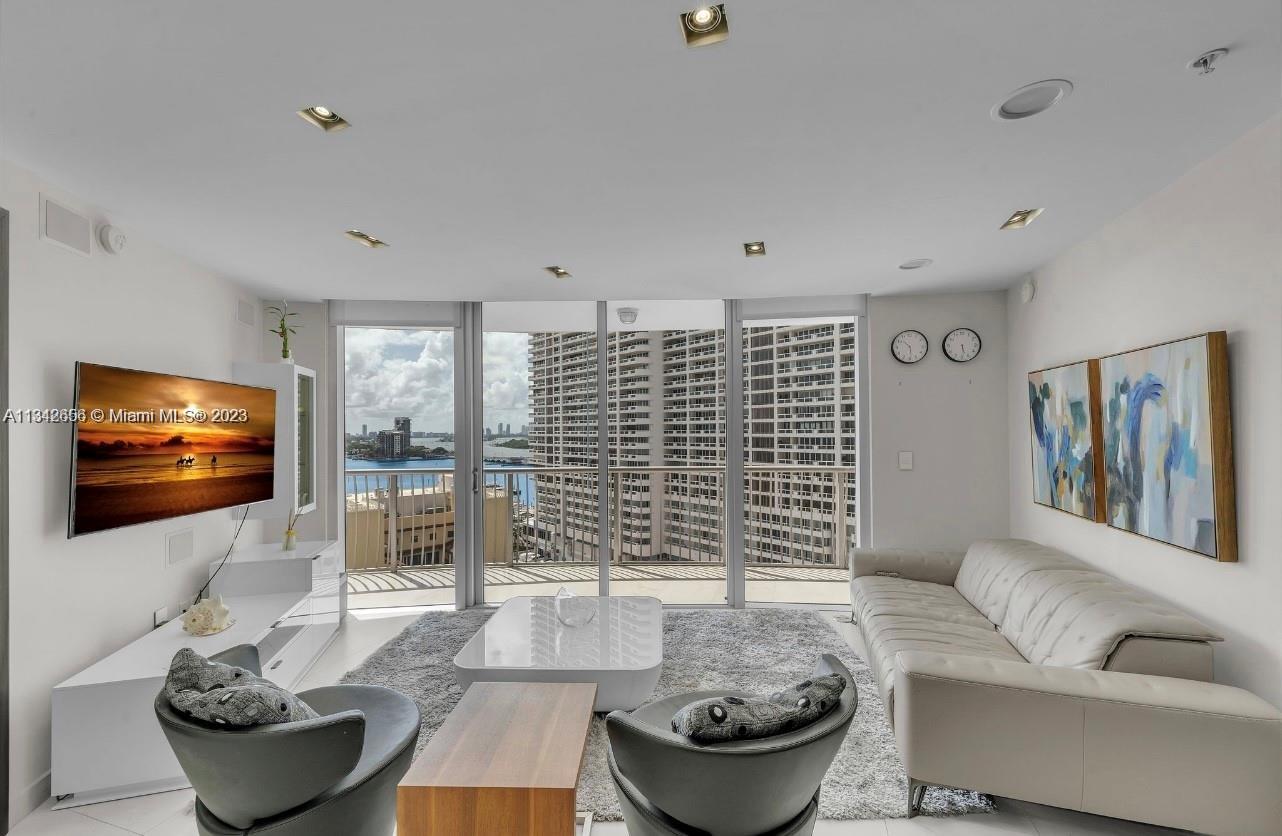 1750 N Bayshore Dr Unit: 1402