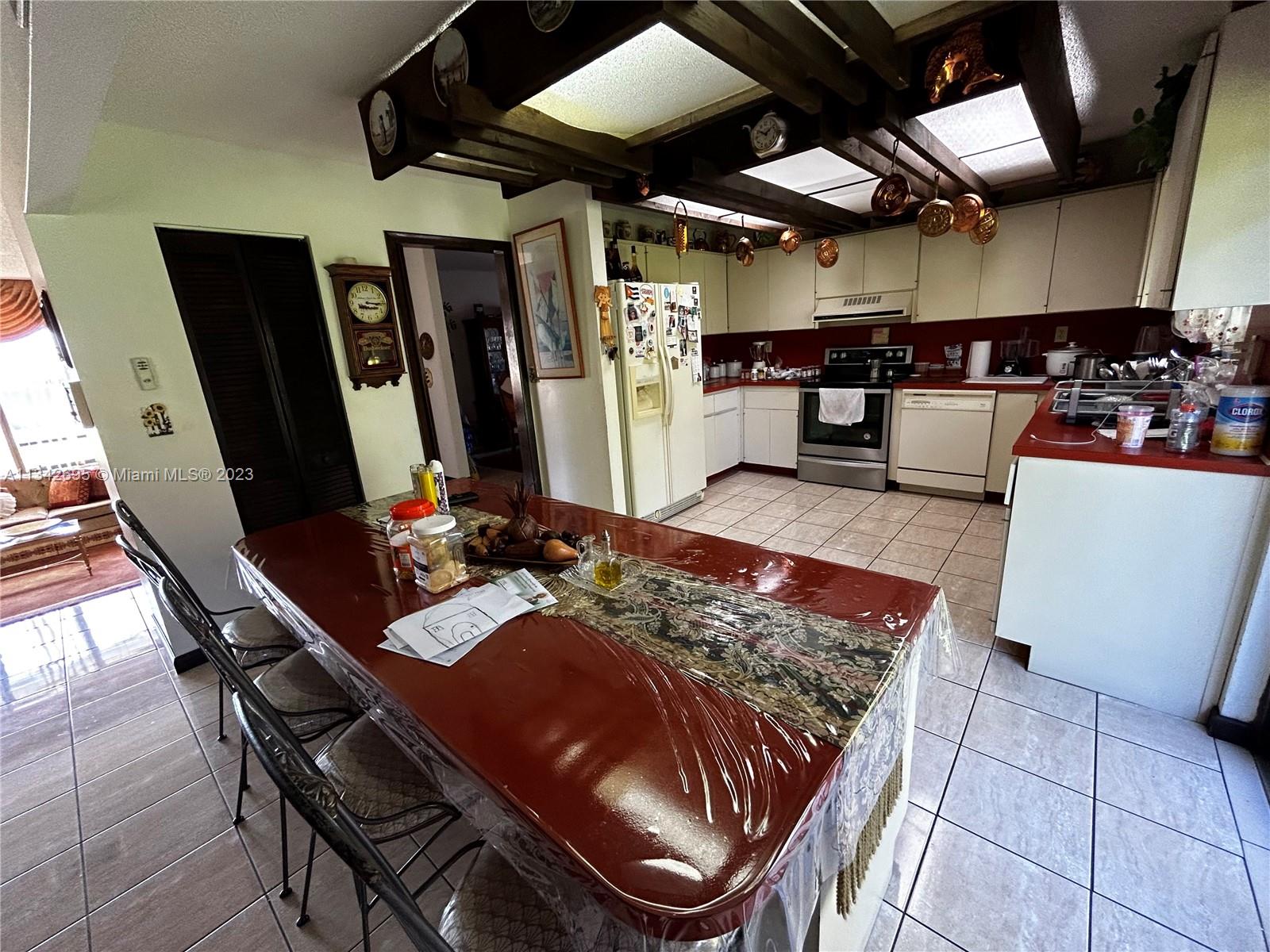 3241 SW 100th Ave
