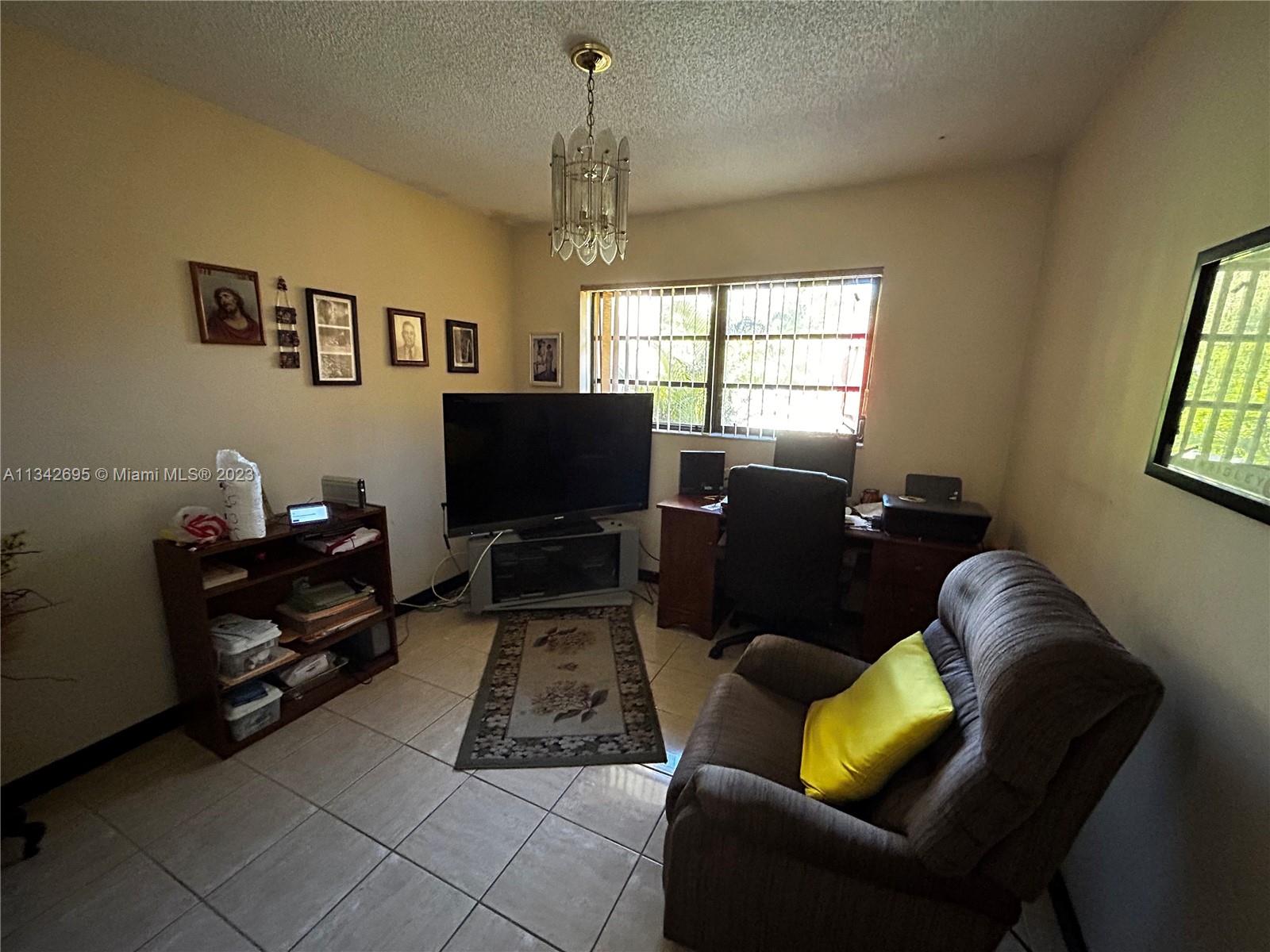 3241 SW 100th Ave