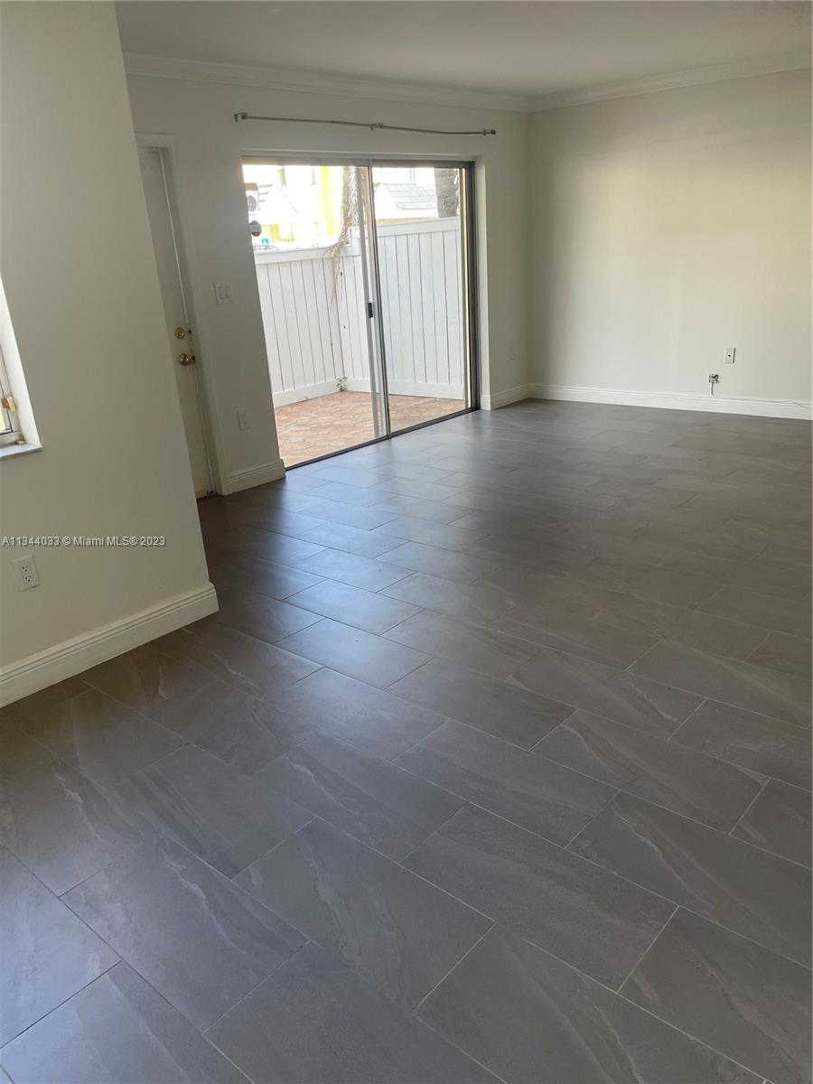 6850 SW 45th Ln Unit: 7