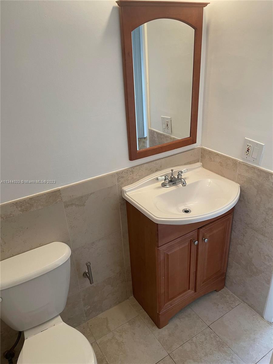 6850 SW 45th Ln Unit: 7