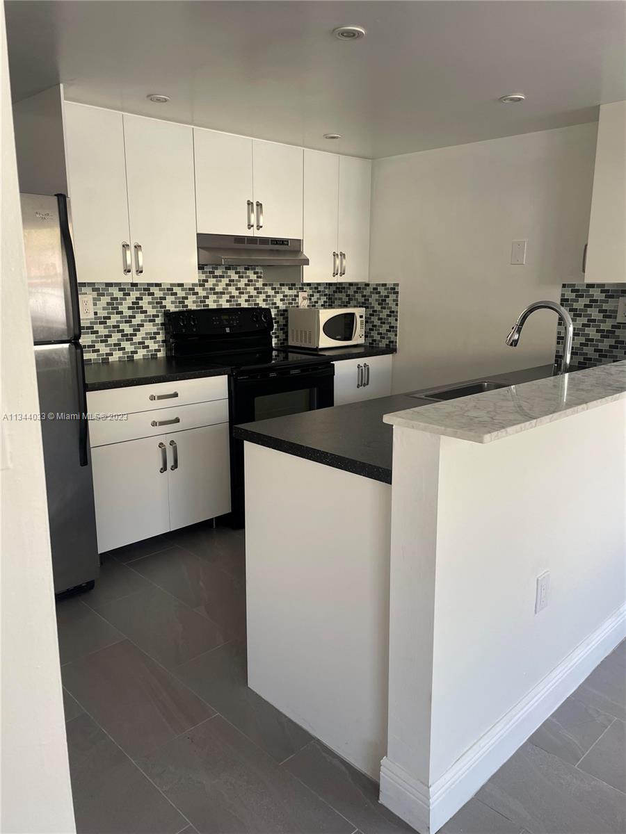 6850 SW 45th Ln Unit: 7