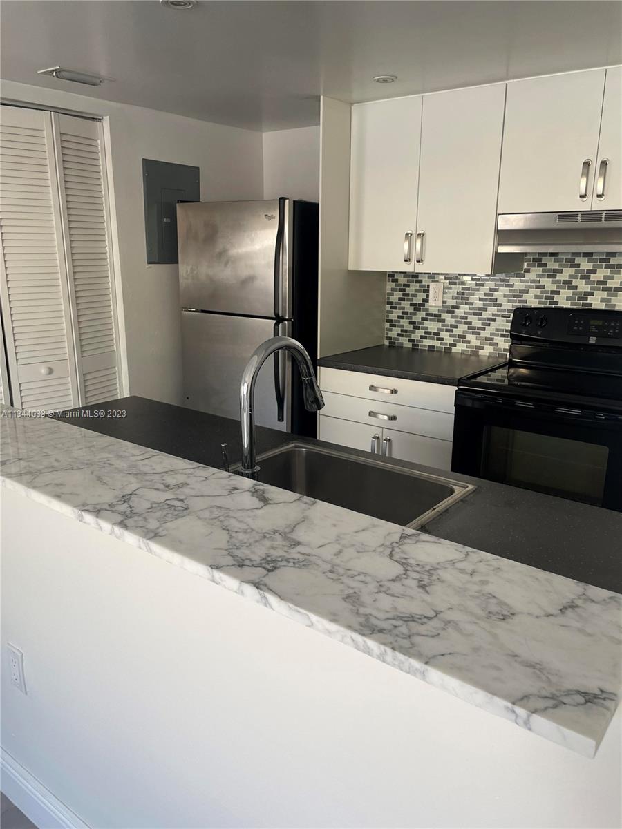 6850 SW 45th Ln Unit: 7