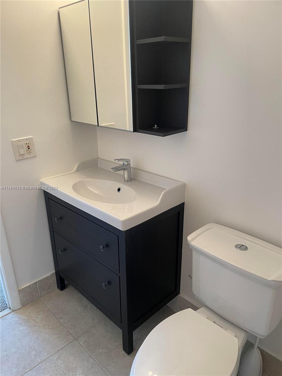 6850 SW 45th Ln Unit: 7