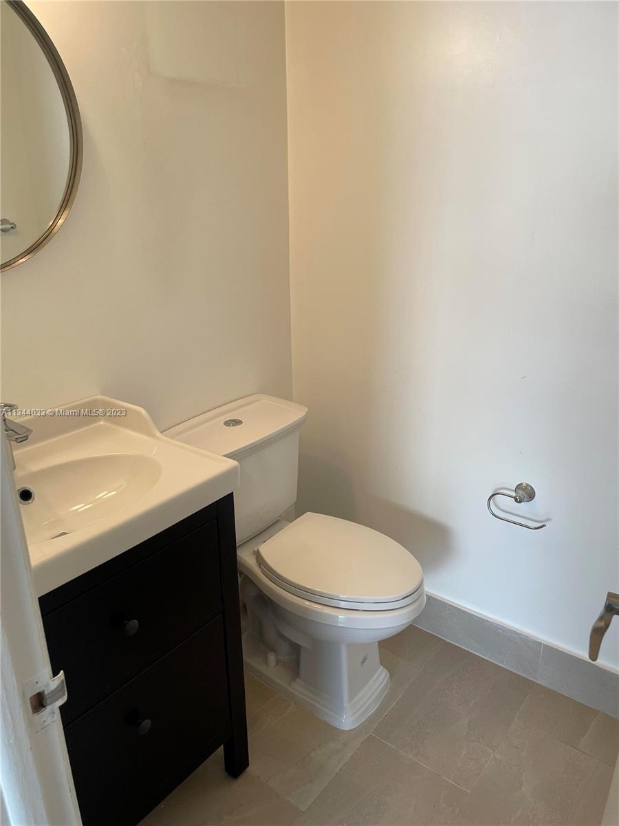 6850 SW 45th Ln Unit: 7