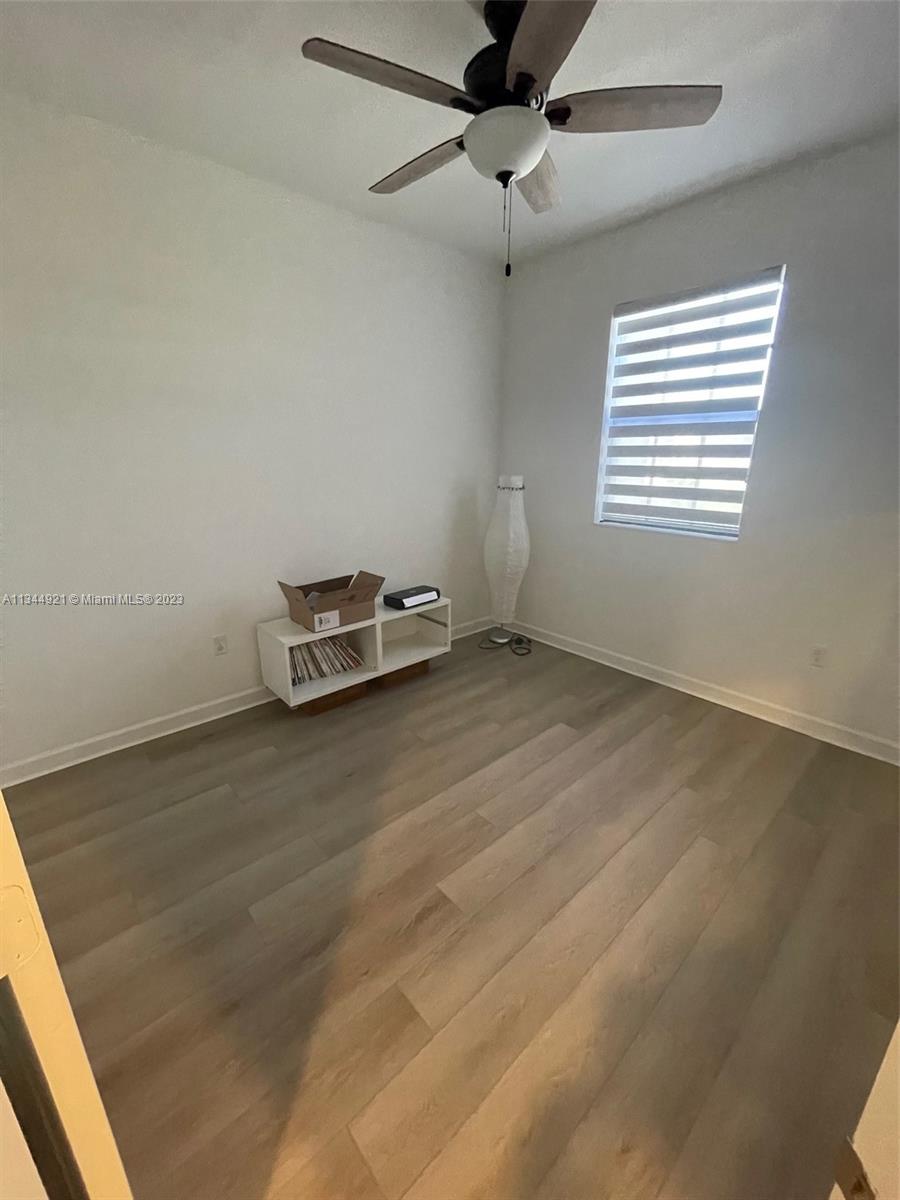 5436 NW 27th St Unit: 5436