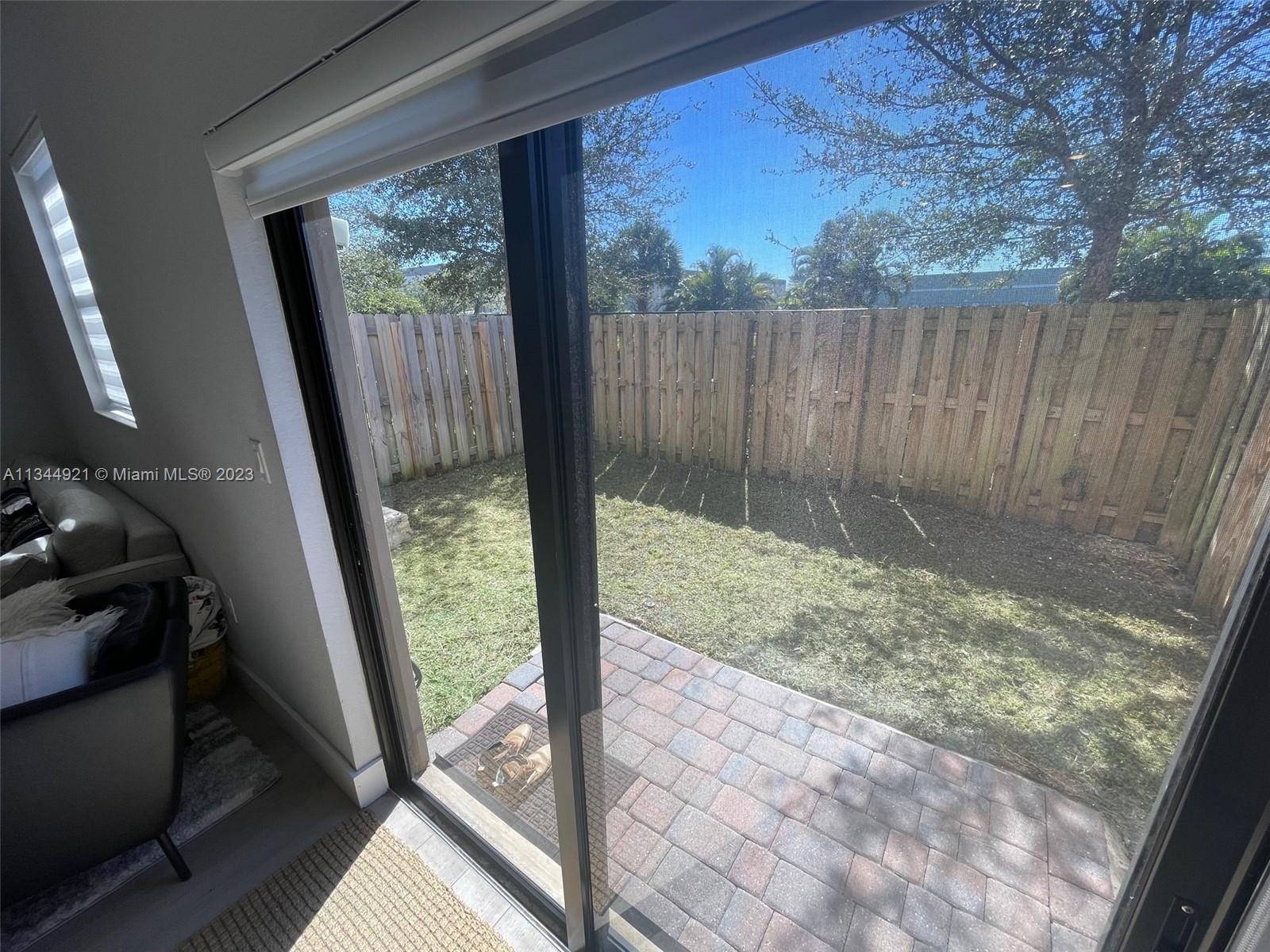 5436 NW 27th St Unit: 5436