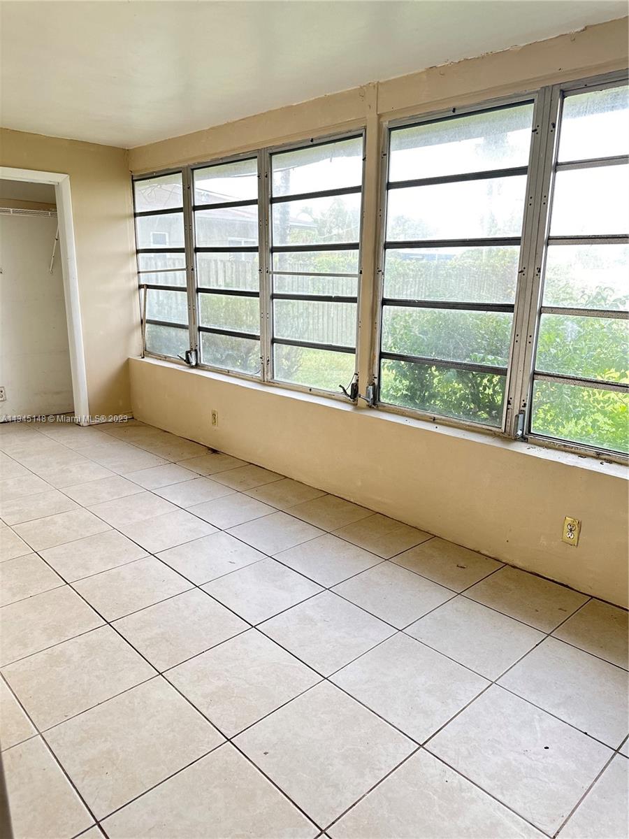 4681 SW 43rd Ter Unit: 1-2