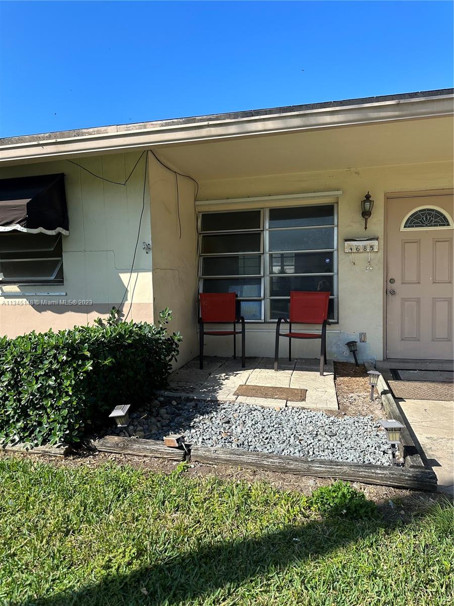 4681 SW 43rd Ter Unit: 1-2