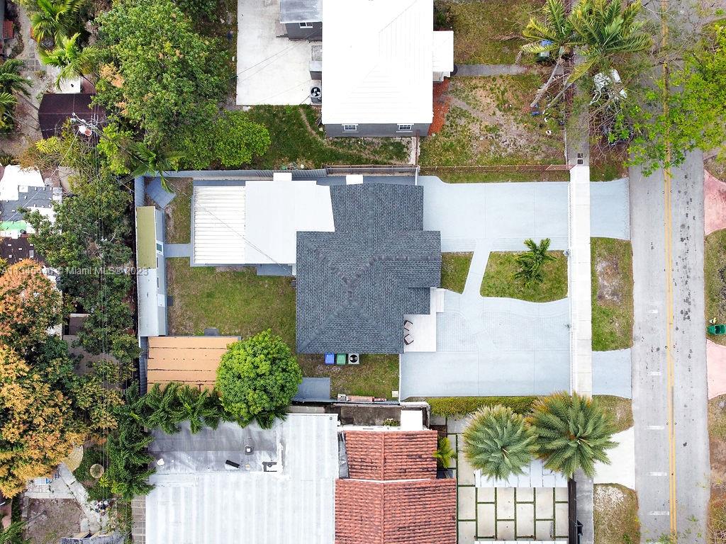 3840 NW 12th St