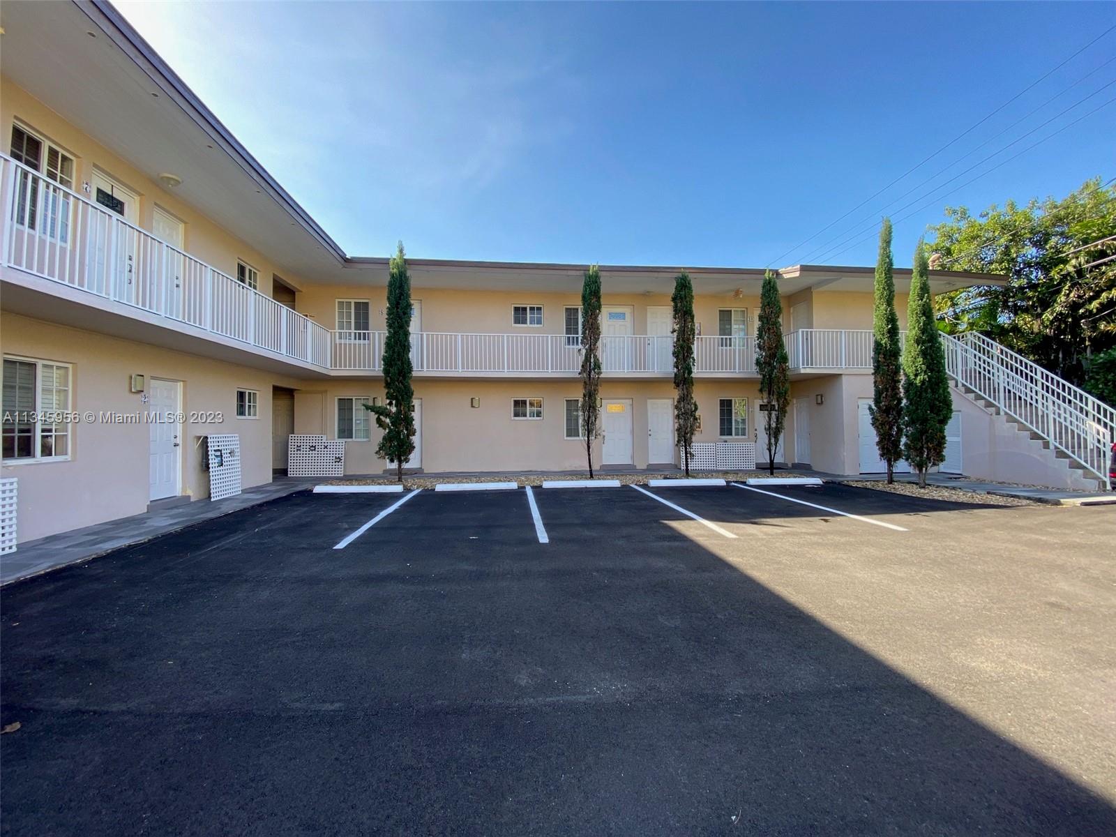 1300 Salzedo St Unit: 3