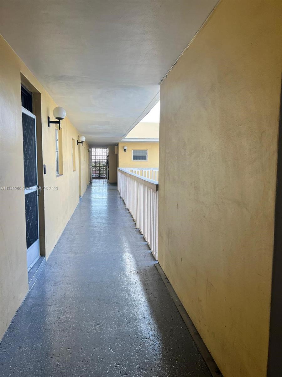 15600 NW 7th Ave Unit: 809