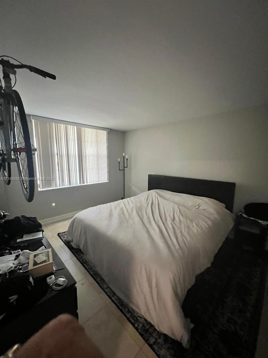 15600 NW 7th Ave Unit: 809