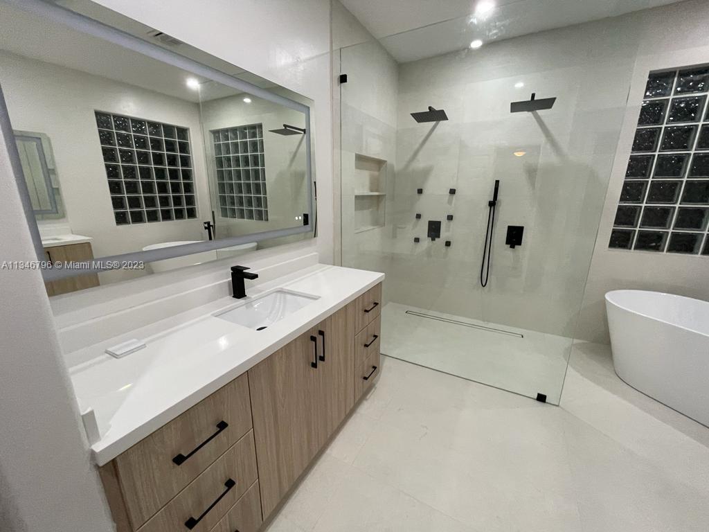 12501 NW 23rd St Unit: -