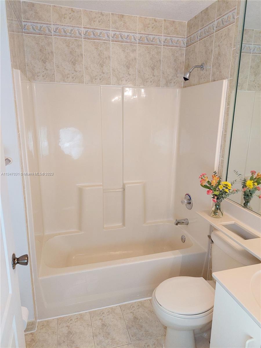 17455 NW 75th Pl Unit: 202