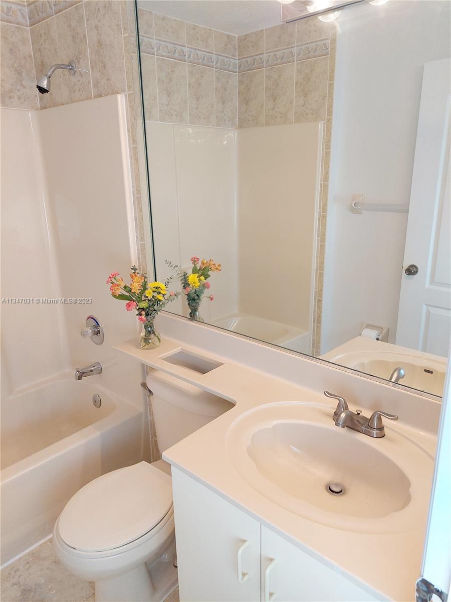 17455 NW 75th Pl Unit: 202