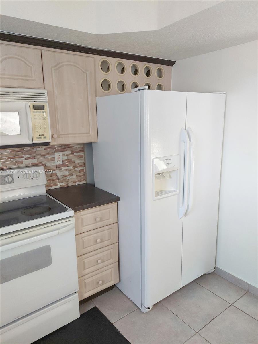17455 NW 75th Pl Unit: 202