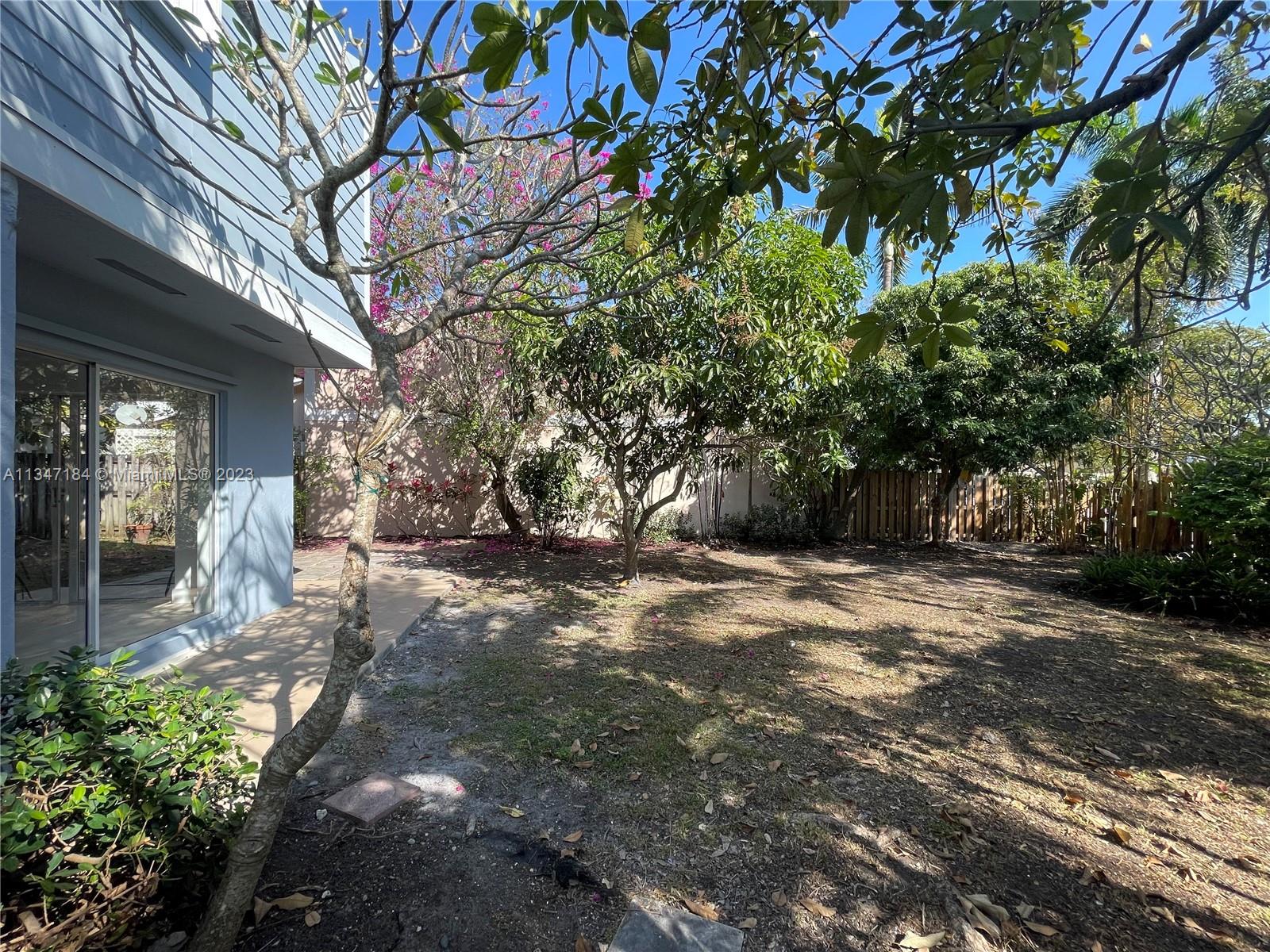 22241 SW 101st Ave Rd