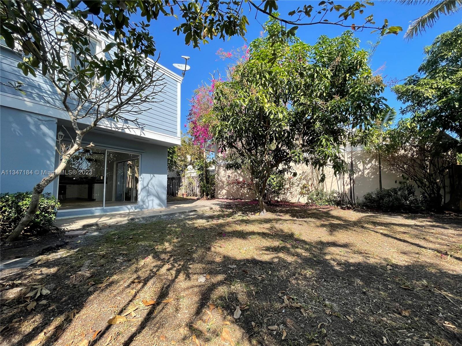 22241 SW 101st Ave Rd