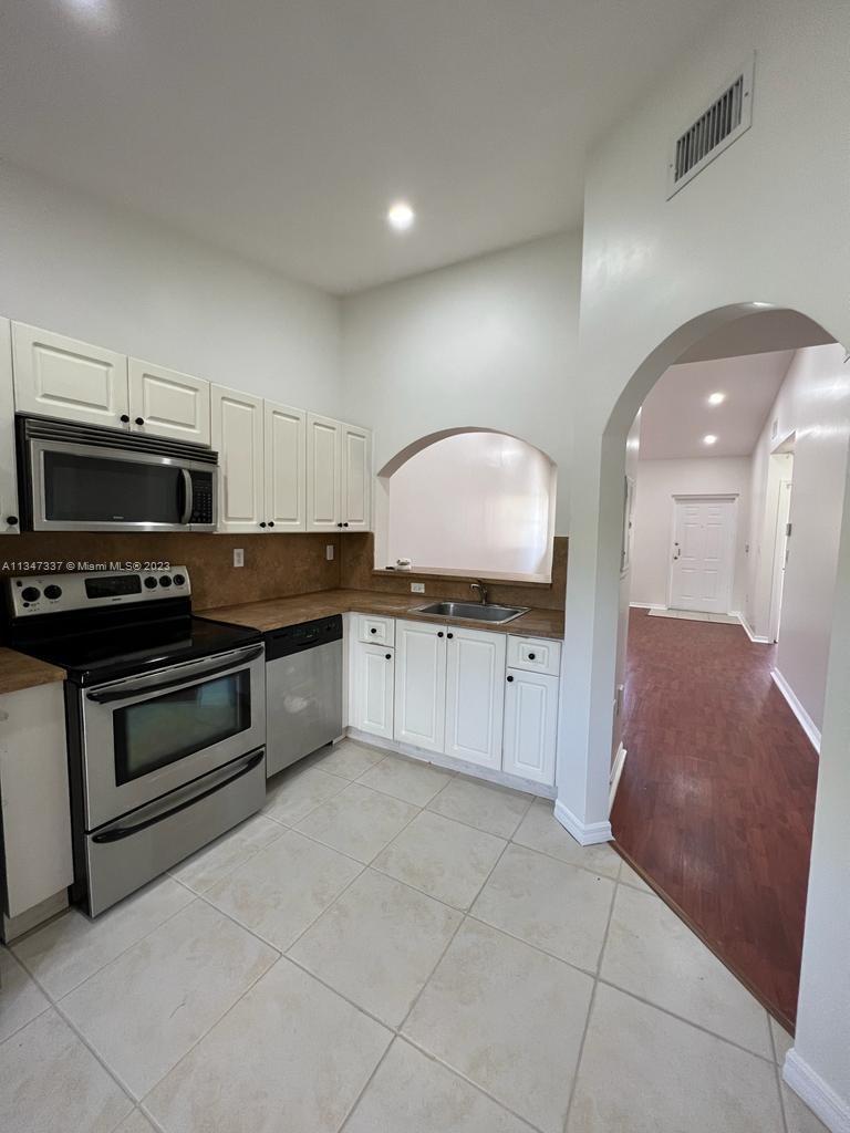 1301 SE 28th Ln Unit: 204-42