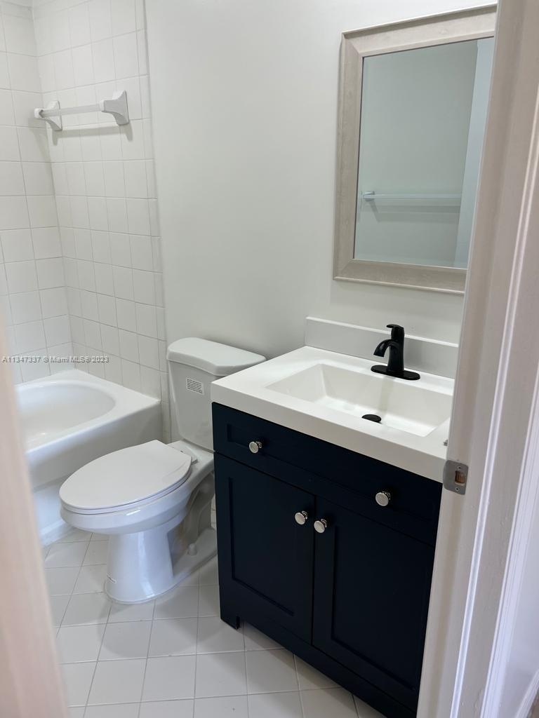 1301 SE 28th Ln Unit: 204-42