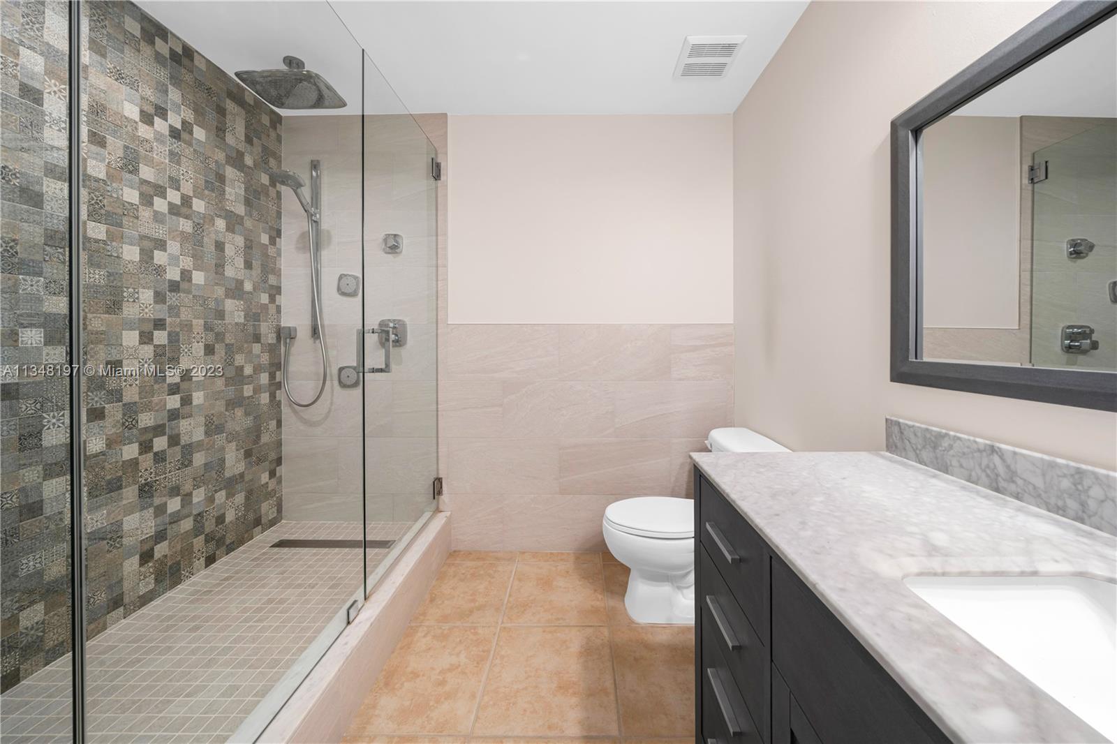 7355 SW 89th St Unit: 401N